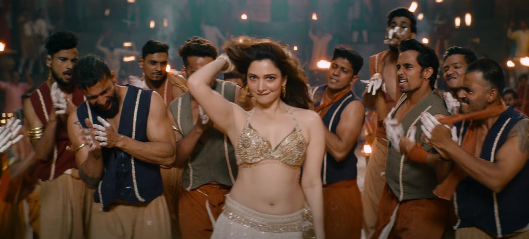 YoursNGK11's tweet photo. Tamannaah in Nasha Song 🥵

A Thread 🧵 https://t.co/Y5IFZ2QHoX