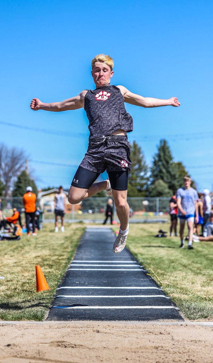 Scottsbluff T&F tweet media