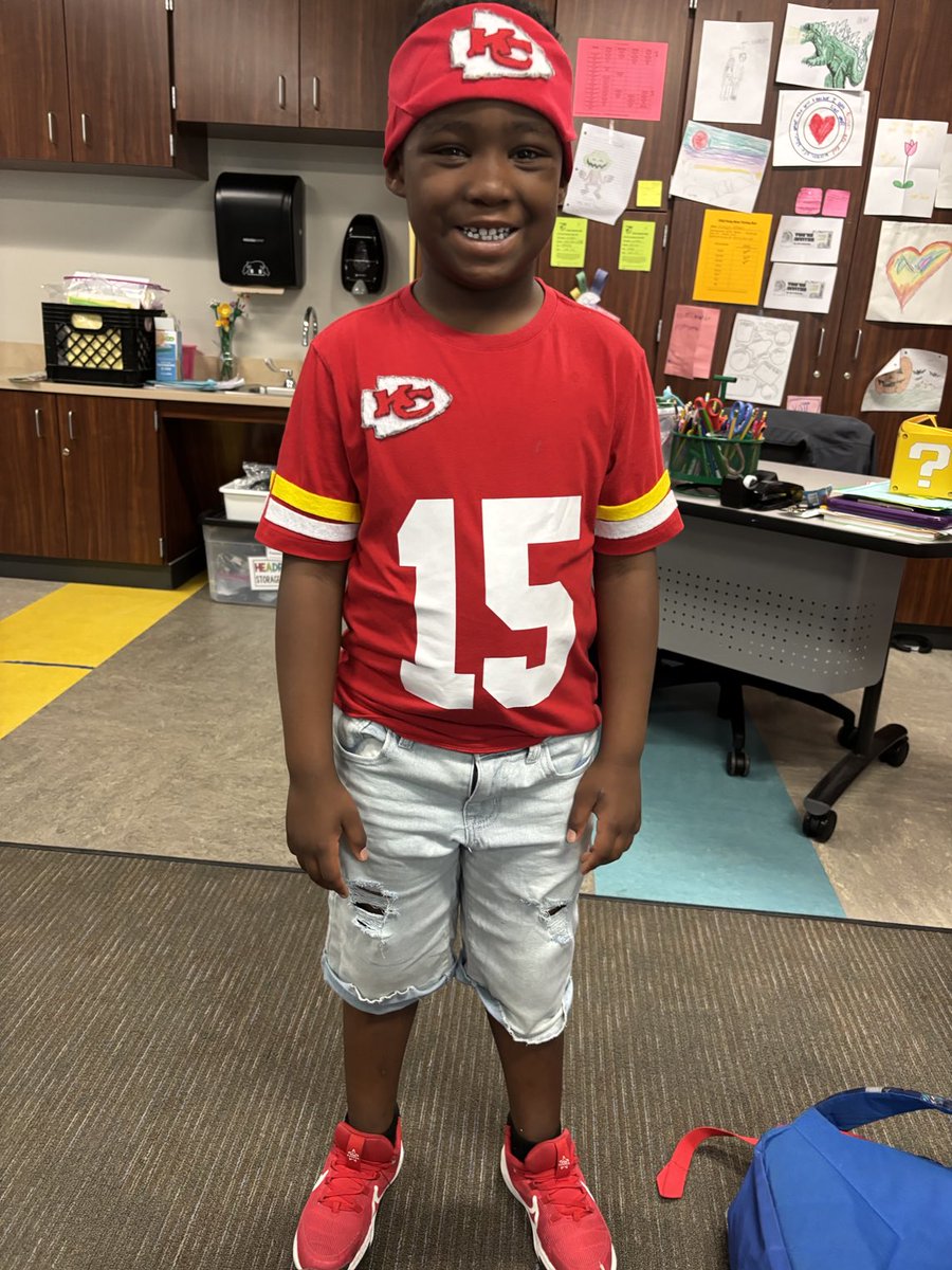 Coach Matthew Valmore (@mattvalmore90) on Twitter photo Dress up as your favorite athlete day! Kind of salty as a Defensive guy lol. <a href="/PatrickMahomes/">Patrick Mahomes II</a> <a href="/CFISDWells/">Wells Elementary</a> Dress up as your favorite athlete day! Kind of salty as a Defensive guy lol. <a href="/PatrickMahomes/">Patrick Mahomes II</a> <a href="/CFISDWells/">Wells Elementary</a>