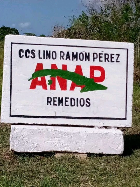 arney_andres's tweet photo. La CCS Lino Ramón Pérez del Municipio de Remedios en #AnapVillaClara embellece su infraestructura en saludo #13Congreso de la #AnapCuba https://t.co/MdwnjPj44B