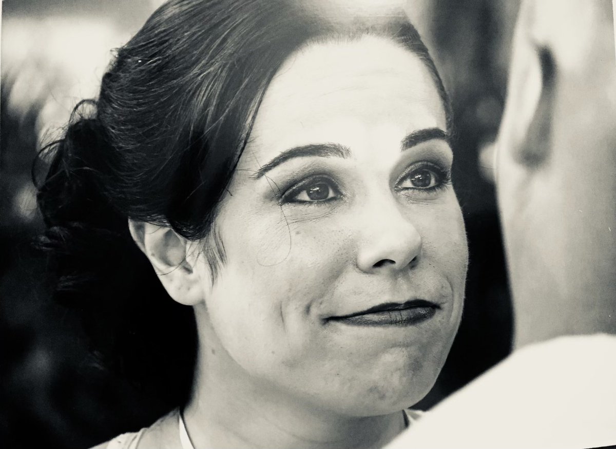 mpv603's tweet image. Today we remember our friend, Lauren Smith, who died on this day two years ago. She is missed tremendously. Our thoughts are with Josh & Emma and all of her friends and co-workers. Forever in our hearts.