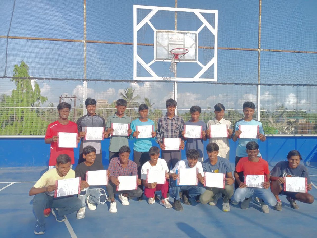 Alliance Française du Bengale Director Nicolas Facino awarded certificates to 30 youths from Don Bosco Ashalayam’s ASHA TICI hostel after they completed a 60-hour French course.

Big thanks to Fr. Dr. George Chempakathinal &amp; Christophe Plais for their incredible support!