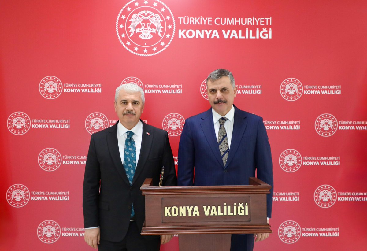 TCKonyaValiligi's tweet photo. Erzurum Valisi Mustafa Çiftçi, Valimiz İbrahim Akın’ı makamında ziyaret etti. 

@Vali_Akin
@miamustafacftci
@ErzurumValiligi
#Konya https://t.co/dj2JAkN2wx