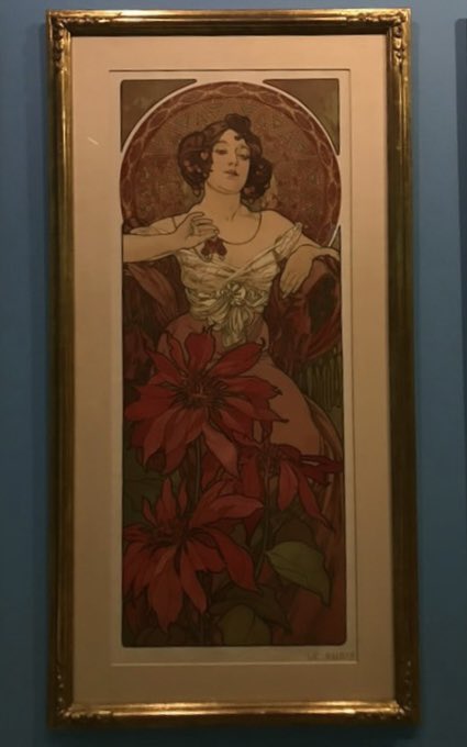 서포터즈의 초대로 가게 된 전시
스테인드글라스 너무 황홀했고 
타로카드에서 볼법한 묘한 그림체와 분위기에 끝까지 집중해서 보게 된 전시였어요🌠🥀

 #알폰스무하 #사야컴퍼니