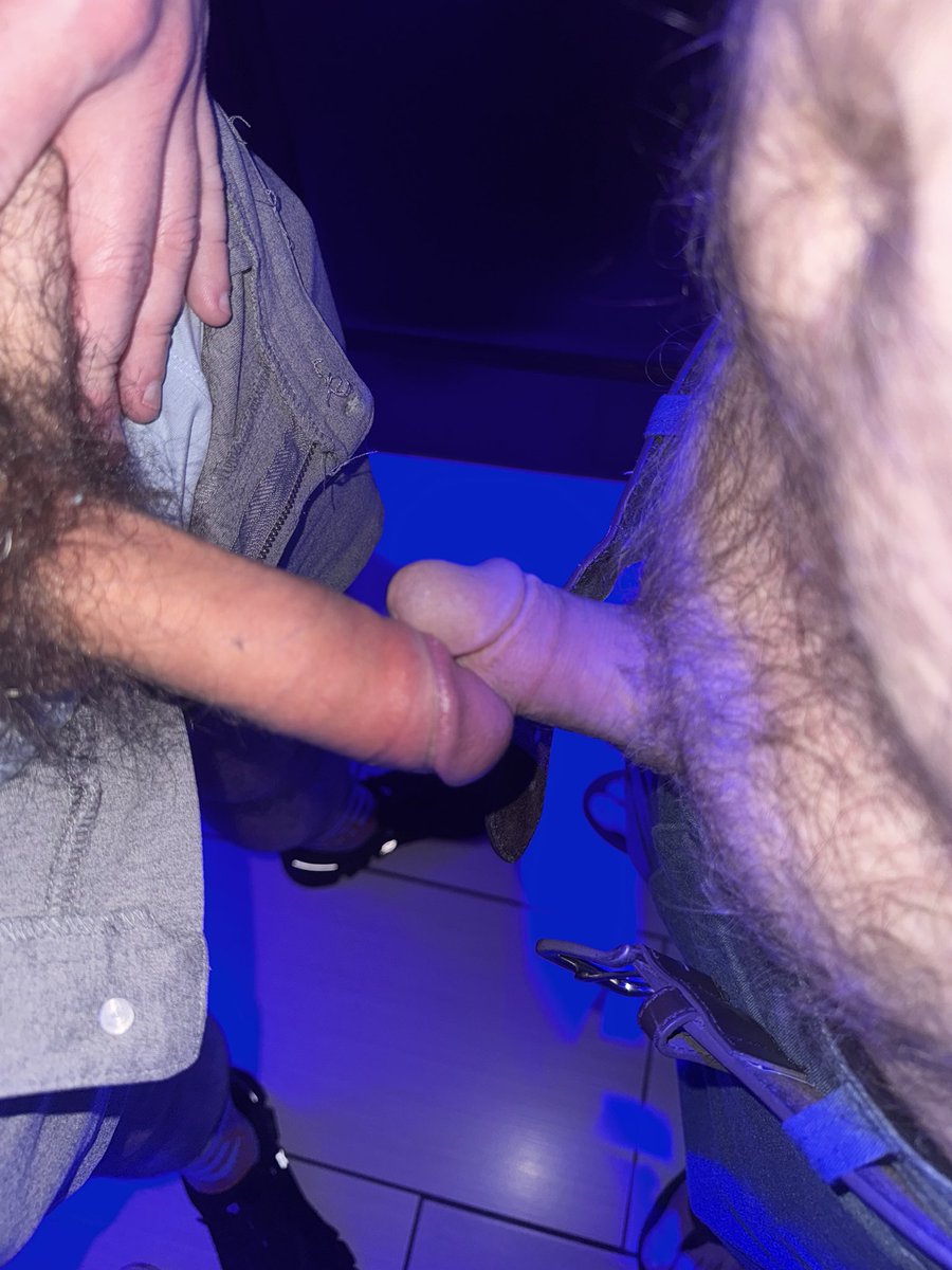 Penis Paparazzi tweet media