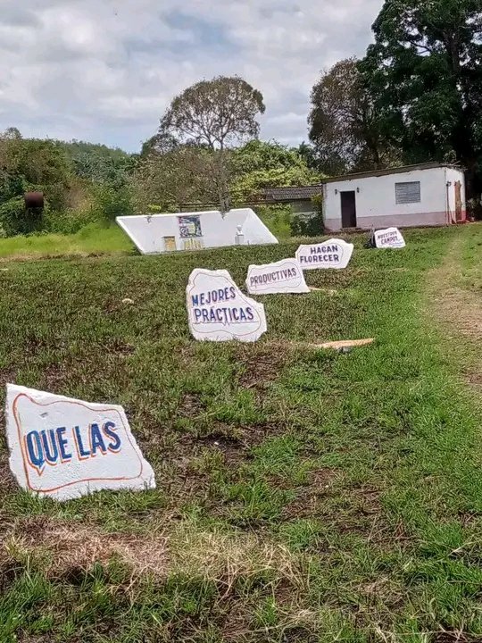 arney_andres's tweet photo. La CCS Lino Ramón Pérez del Municipio de Remedios en #AnapVillaClara embellece su infraestructura en saludo #13Congreso de la #AnapCuba https://t.co/MdwnjPj44B