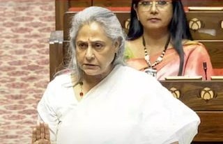 🚨 JAYA BACHCHAN : I will never watch a film with names like Toilet, Padman. Is that really name?

AKSHAY KUMAR 🔥🔥 : "Only a fool can criticise my movie

Toilet-Ek Prem Katha was an attempt to build a toilet in every home.

Padman was about the importance of sanitary pads. Koi