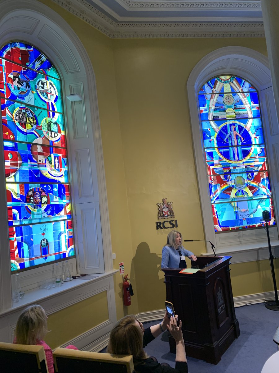 Dr Mary Collins, Chartered Psychologist (BPS), Author and Senior Practitioner Coach (EMCC), <a href="/RCSI_Irl/">RCSI</a>  Centre for Positive Health Sciences speaking today @MedProf25 on Mind the Gap – Leveraging the Strengths of an Intergenerational Workforce