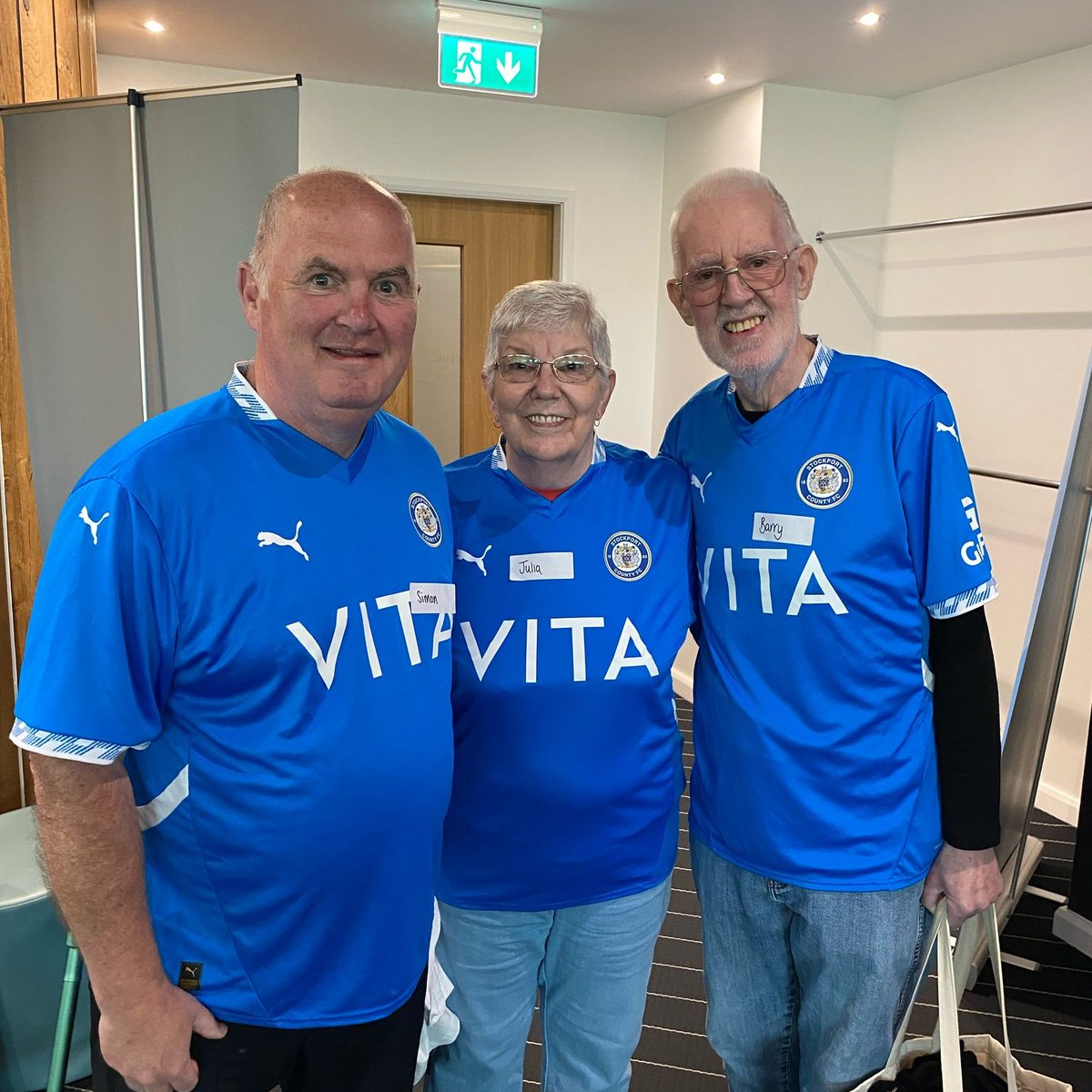 SCFCCommunity's tweet photo. 💙 On #WorldParkinsonsDay we raise awareness and show support to all those affected by Parkinson’s

⚽ In partnership with @ParkinsonsUK, @SCFCCommunity runs a walking football group which is today playing on @hotelfootballuk's rooftop pitch 🤩

@StockportCounty @EFL_Community https://t.co/kU9ji1rdcT