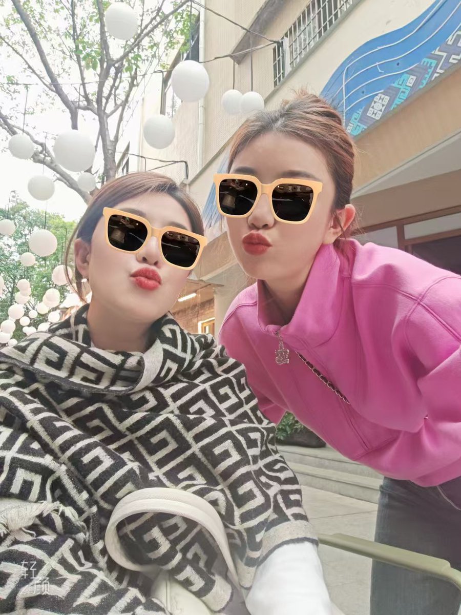 Ada413413's tweet photo. 收钱快乐
每天一笔小钱
我也能成为一个富婆的
哈哈哈哈
​感恩金钱💰爱我
#双胞胎姐妹
#佛山spa抓龙筋
#广州按摩保养 https://t.co/ASnc9YJCtd