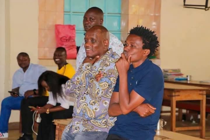 ElvisOkoth10's tweet photo. @Colettaaluda_1 Two TSC teachers at Kangaru girls. https://t.co/lYCmPGdaoB