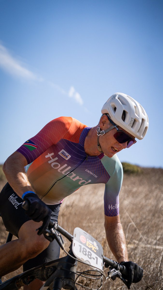 Whether it’s for your club, crew, or company, CIOVITA Canvas lets you create pro-quality cycling gear with your own design. Just send your idea, and their team will handle the rest. So easy! Click here for all the details: bicycling.co.za/.../ciovita-ca…