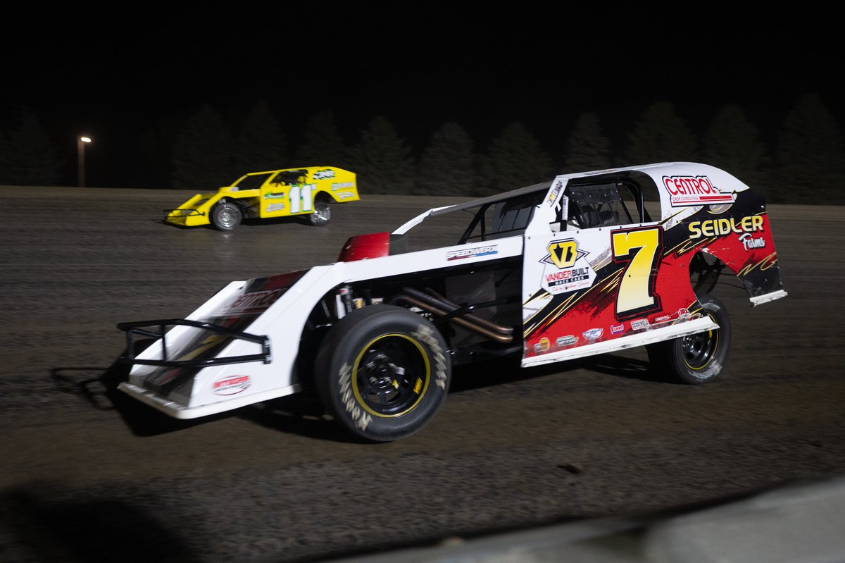 We are oh so cloooooooooose to racing season!

The Official Dacotah Speedway Countdown: 14 days!

Only 2 weeks until cars hit the track for the first time this season on Friday, April 25th.

Check out our complete racing schedule online at bit.ly/3Q7edL2