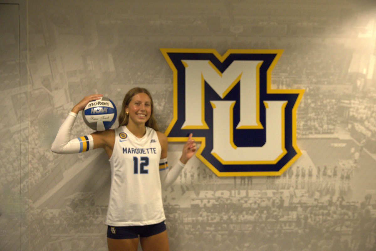 Congrats to 17 Black middle, Aubrey Hicks, on your commitment to Marquette University, your Sting family is so proud of you! 💛🐝