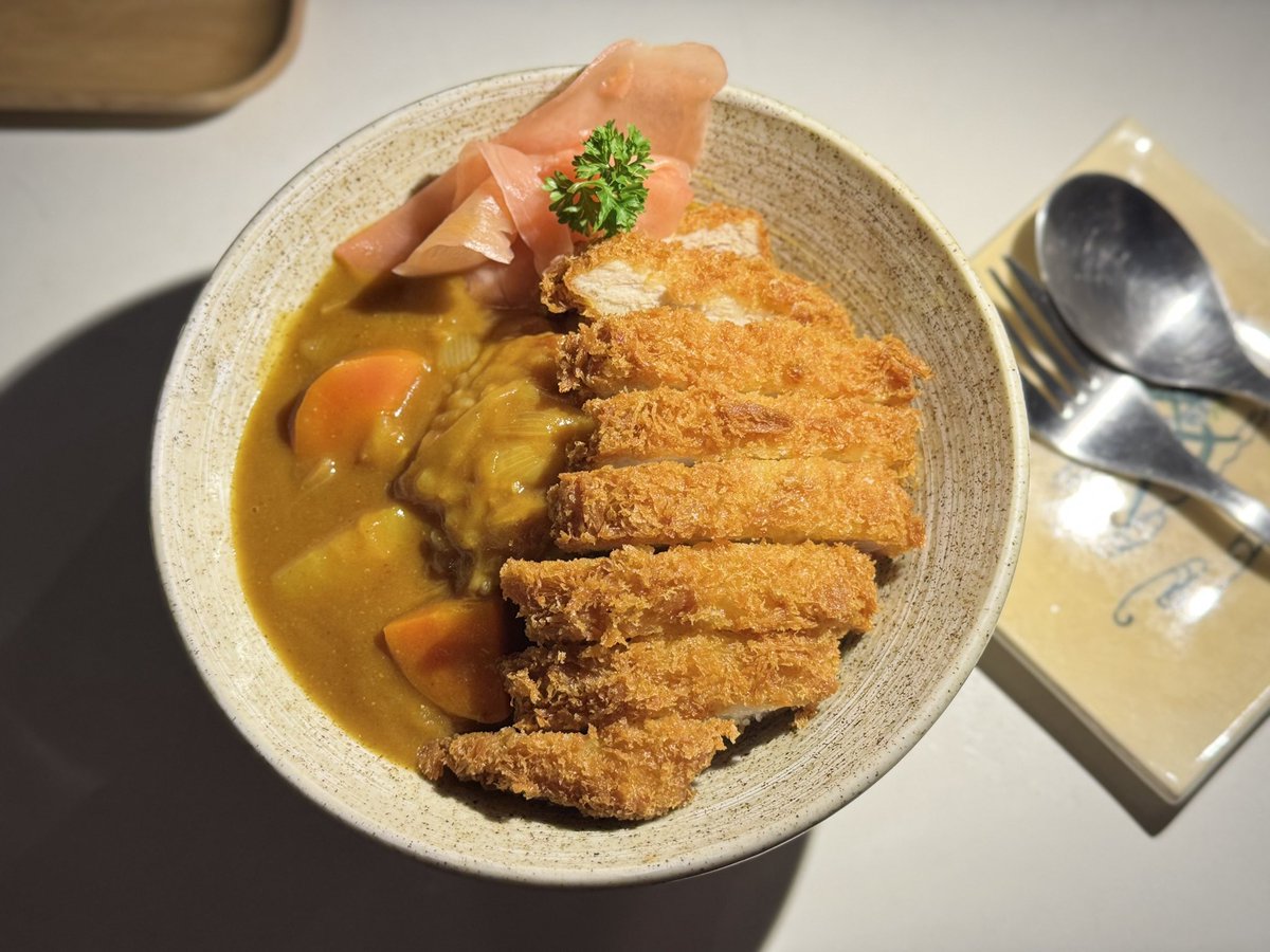 krongkrangz's tweet photo. ร้านเครปคาเฟ่โซนญี่ปุ่น นอกจากจะมีของทานเล่นกับเครื่องดื่มชิลๆแล้ว ตอนนี้มีข้าวแล้วด้วยนะนุช
ปล. ซอสทาร์ทาร์โฮมเมดที่มากับไก่คาราเกะ อร่อยยยย
ไปฝากท้องกันได้นะคะ
#เป๊กผลิตโชค #PeckPalitchoke #crepecafe https://t.co/WAfRyiJ3K0