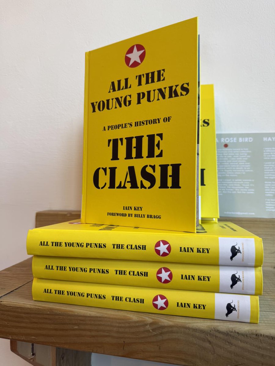 WallNoiseMusic's tweet photo. All The Young #Punks - A People's History Of #TheClash hardback book out now.
https://t.co/6vz0dLL9Wb https://t.co/cNw2F1EnWN