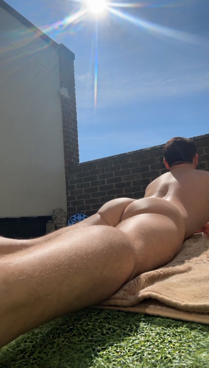 AlexDarke00's tweet photo. https://t.co/wXE4bF1npQ

This is how I’m spending my day 😎 https://t.co/fLJwjXOK2A