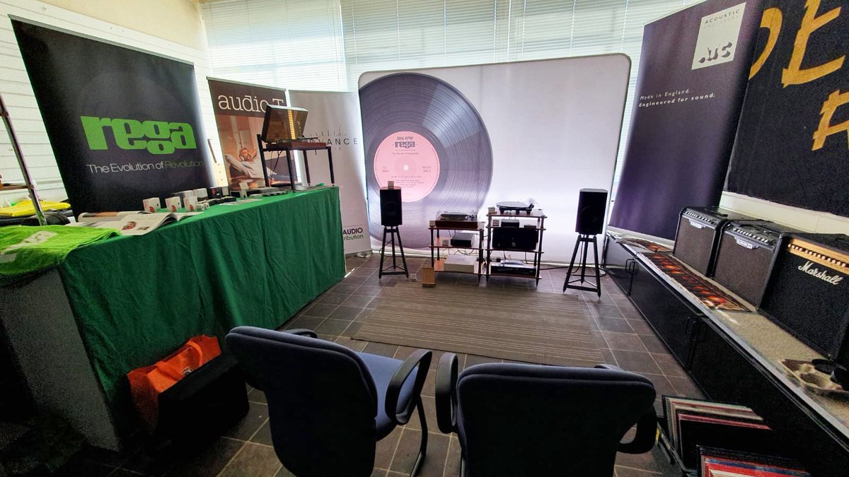 We’re all set for Record Store Day 2025 at Derricks Music, Swansea! 🎶 Join us upstairs tomorrow (Sat 12th April) to hear your favourite records on a killer setup: Linn LP12, Rega Planar 8, Advance Paris X-i1100, ATC SCM11 on Solidsteel stands. 🎧 Exclusive deals on the day too!