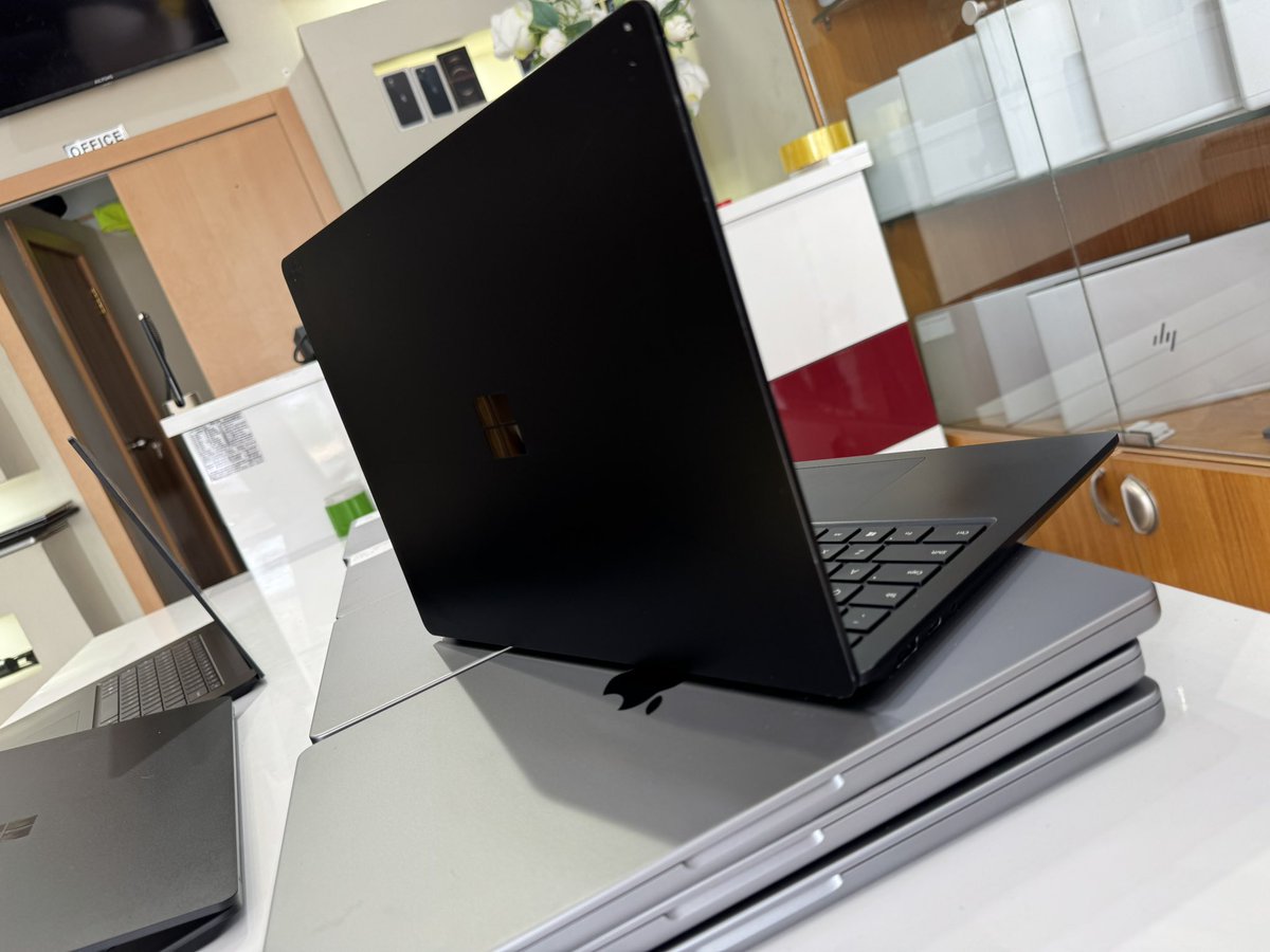 432Gadgets's tweet photo. *MICROSOFT SURFACE LAPTOP 4*

*PROCESSOR* Intel®️ Core™️ i7-1185G7 11th Gen | Base @3.00Ghz  | Max Turbo @4.80Ghz | 8mb Cache | 8 processors 
*DISPLAY* 15” PixelSense Touchscreen (2256 x 1504)
*MEMORY* 32GB LPDDR4x @4267 MT/s
*STORAGE* 1TB SSD
GRAPHICS Intel®️ Iris (R) Xe Graphics (16G SHARED GRAPHICS)
*KEYBOARD* Backlit Keyboard | QWERTY Layout
*OPERATING SYSTEM* Windows 11 Home, 64-bit
*AUDIO AND SPEAKERS* Omnisonic Speakers with Realtek High Definition Audio 
*WIRELESS* Wi-Fi 6 (802.11ax) | Bluetooth 5.0
*EXTRA FEATURES* Touchscreen | Fast Charging | Metal Finish
CONDITION 100% Clean

*PRICE* (GHC) GHC8500
WhatsApp/Call 0243390563/0534359622