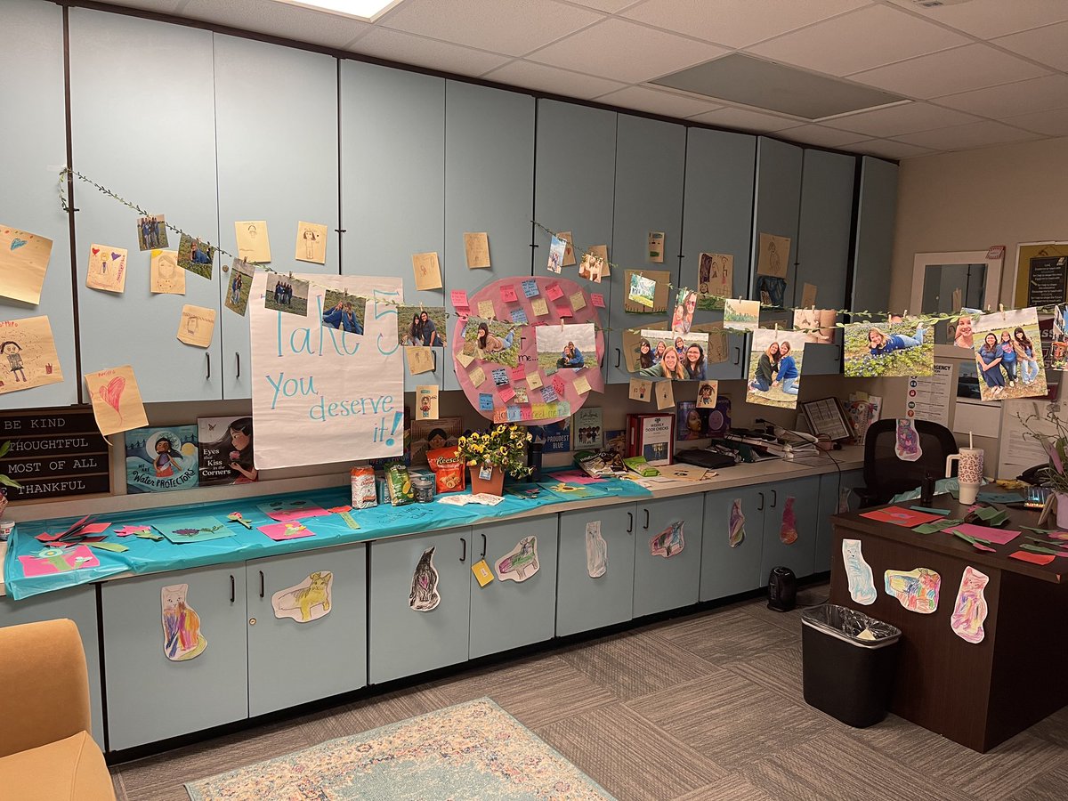 Mrs. Allen tweet media