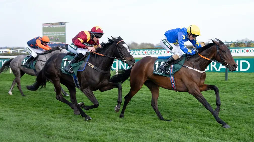 "Billy Lee has ridden her brilliantly the last twice and he said once she learns to settle properly, she’ll be a proper filly."

Dual dreams for Phelans with Aintree queen Seo Linn 👉 bit.ly/4cwMMov