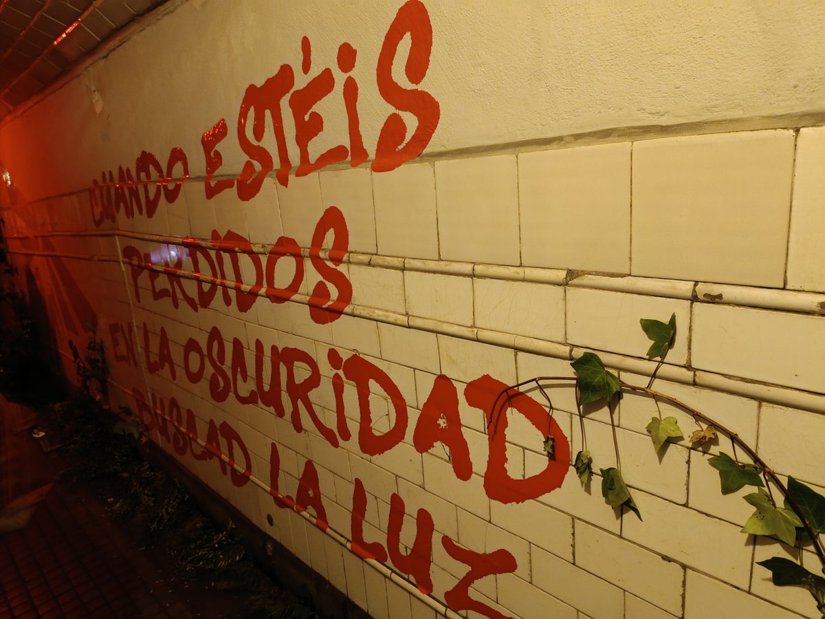 ¿Quién iba a pensar que decirle que sí a esa invitación lanzada en un grupo de fans para ayudar con las noticias, terminaría llevándome a un evento tan increíble y con gente tan genial? Gracias <a href="/kh12rs/">kumai's</a>. Gracias <a href="/Lluis4K/">Lluís 4K</a>. Gracias <a href="/TheLastOfUsES/">The Last of Us™ ES</a>
