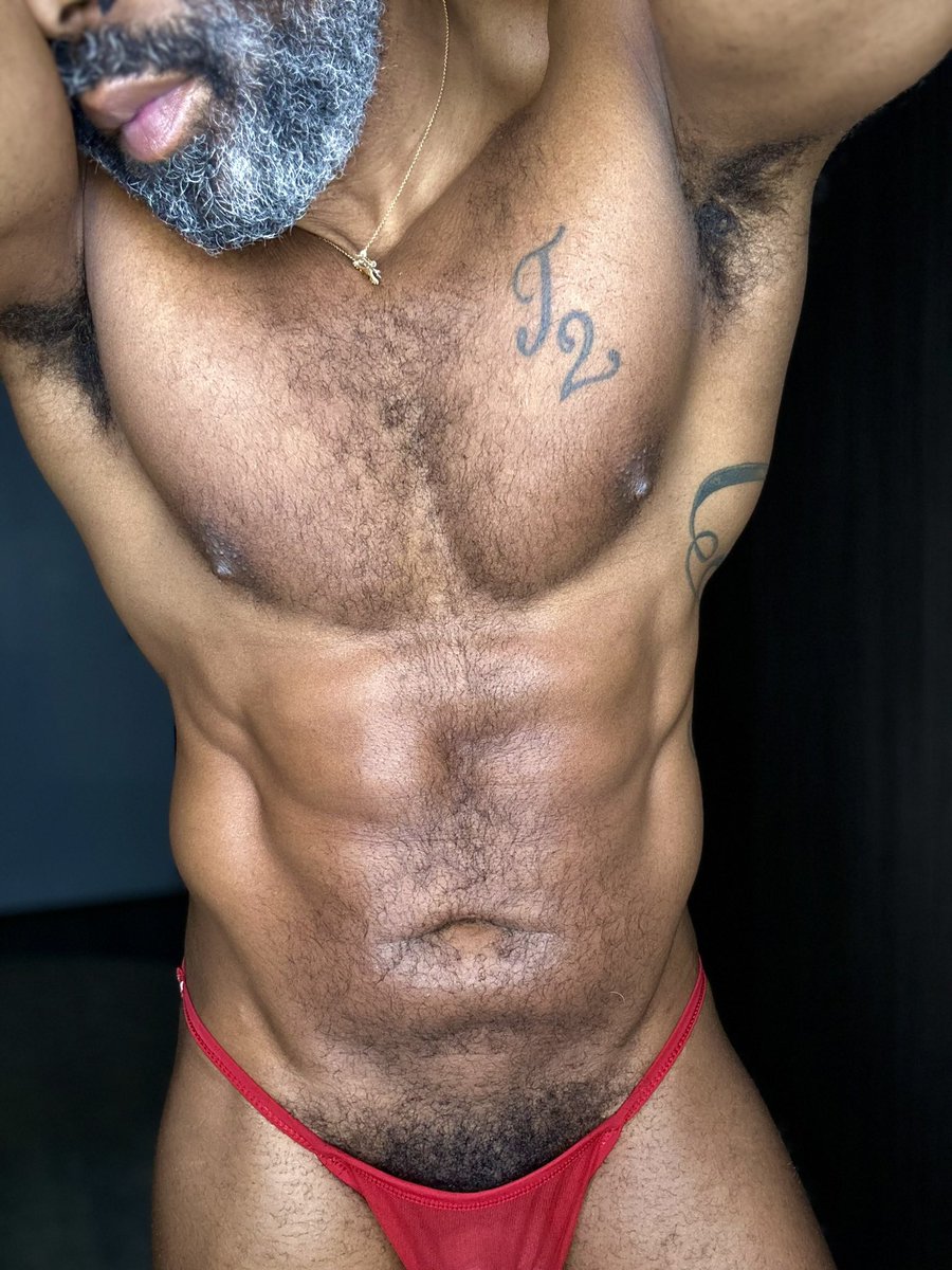 mr_claiborne's tweet photo. V • ✨❤️‍🔥🤎

#MrClaiborne #MagicalMelanin #FitAt46 https://t.co/2wr1TuARzz