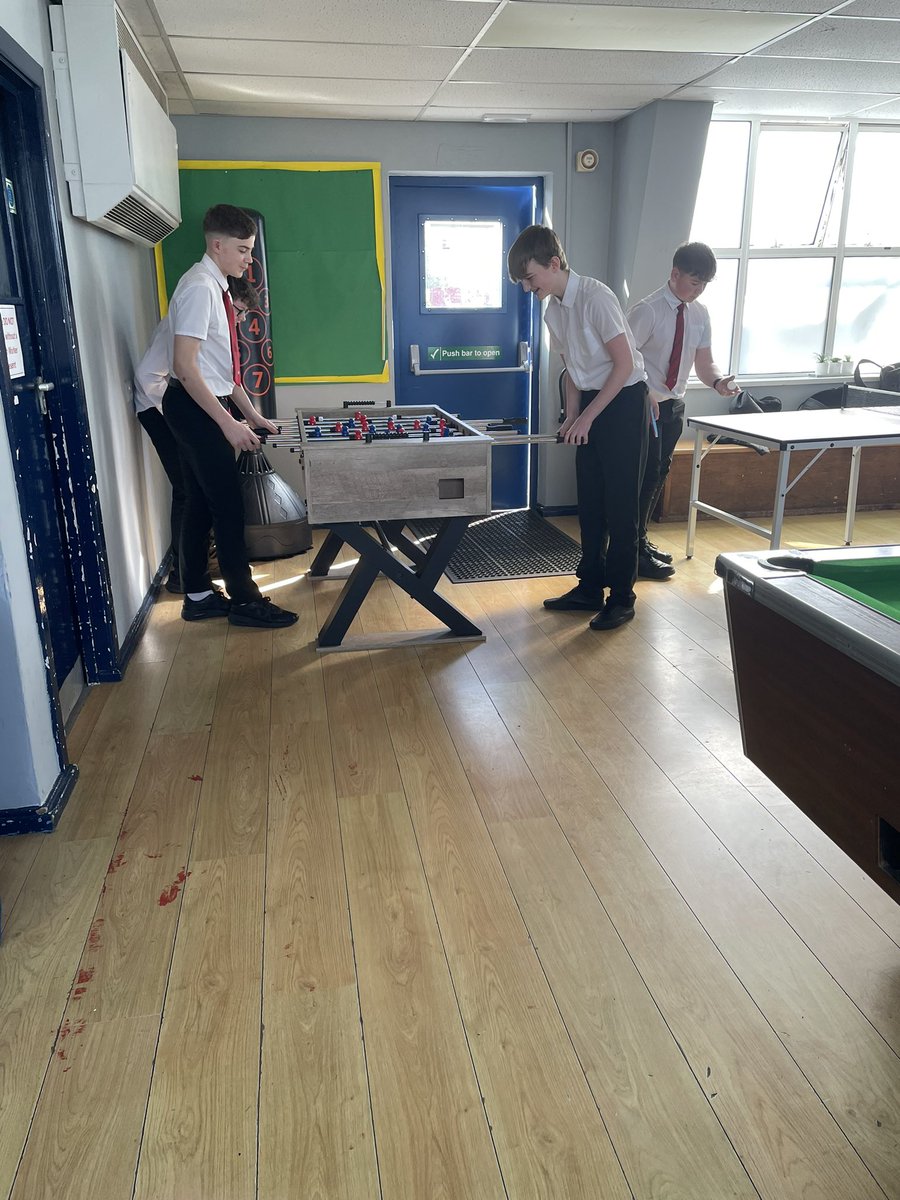 mrnhoskins's tweet photo. Year 10 reward lesson for those who have been excellently behaved all year. @Brynmawr_school https://t.co/iKG3WsvONq