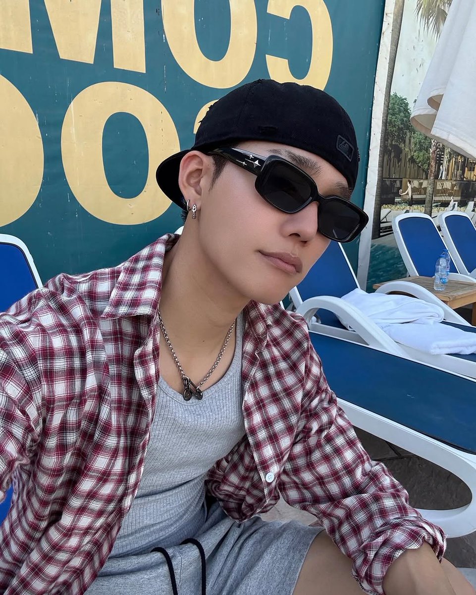 CIX_Instagram's tweet photo. 250411 #승훈 cix.official instagram
https://t.co/xPWc0tUqOT

swim 🏊‍♂️

#CIX #FIX #승훈 #김승훈 #내편들 #KIMSEUNGHUN #SEUNGHUN #スンフン https://t.co/gyMGpk2Xwu