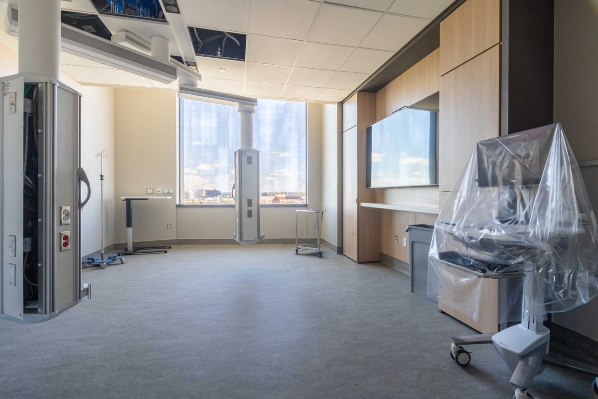 OhioStateFOD's tweet image. The @OSUWexMed Inpatient Hospital is 95% complete! Crews are fitting up floors, installing tech in operating rooms and keeping the project on track for a 2026 opening. Take a peek inside the progress.
🔗 : bit.ly/4jpjb2f