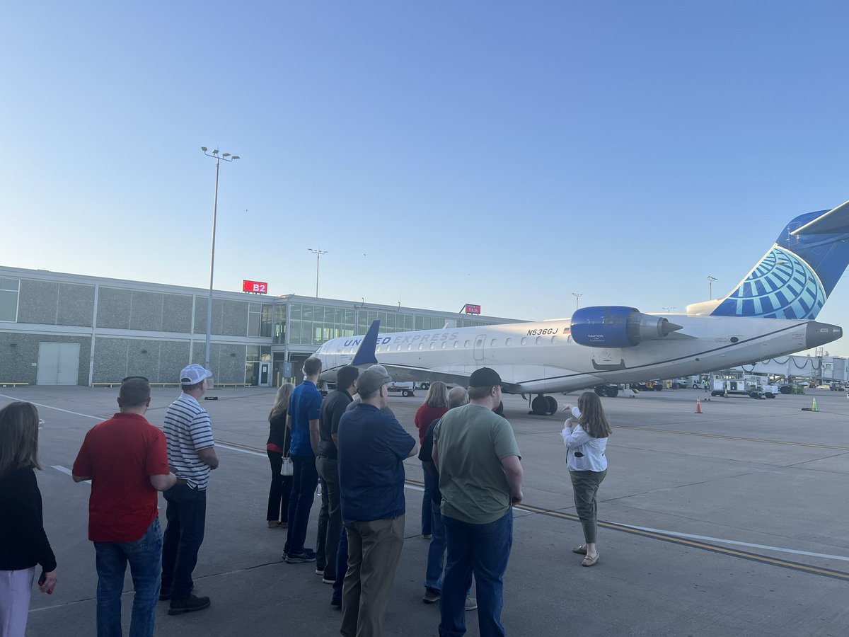 ASCMTulsa's tweet photo. Appreciate @tulsaairports for hosting our behind the scenes tour!  (Kathleen and Kim) - thank you. https://t.co/zdqTLOaFo8