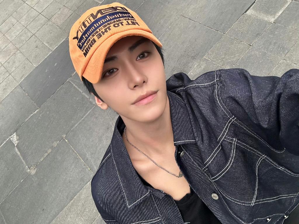 250411 [POLARIX-邵子恒] weibo update🌟✨⭐

🌄 해피 금요일

#邵子恒 #SHAOZIHENG #샤오쯔헝
#POLARIX #폴라릭스
#SHAOZIHENG_OFFICIAL_Fanclub