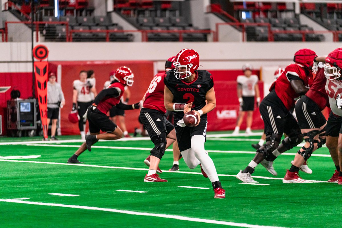 See you all at the Dome for Coyote Football Family Day!

📅Saturday, April 12
🚗Free Parking in All Lots, Including West Grass Lot
🎟️Free Admission
🏟️Enter Southeast Dome Doors 1 p.m.
🏈7-on-7, Team Competitions 1-2 p.m.
🏈Clinic 2-3 p.m.
🖊️Autographs on West Concourse 3 p.m.