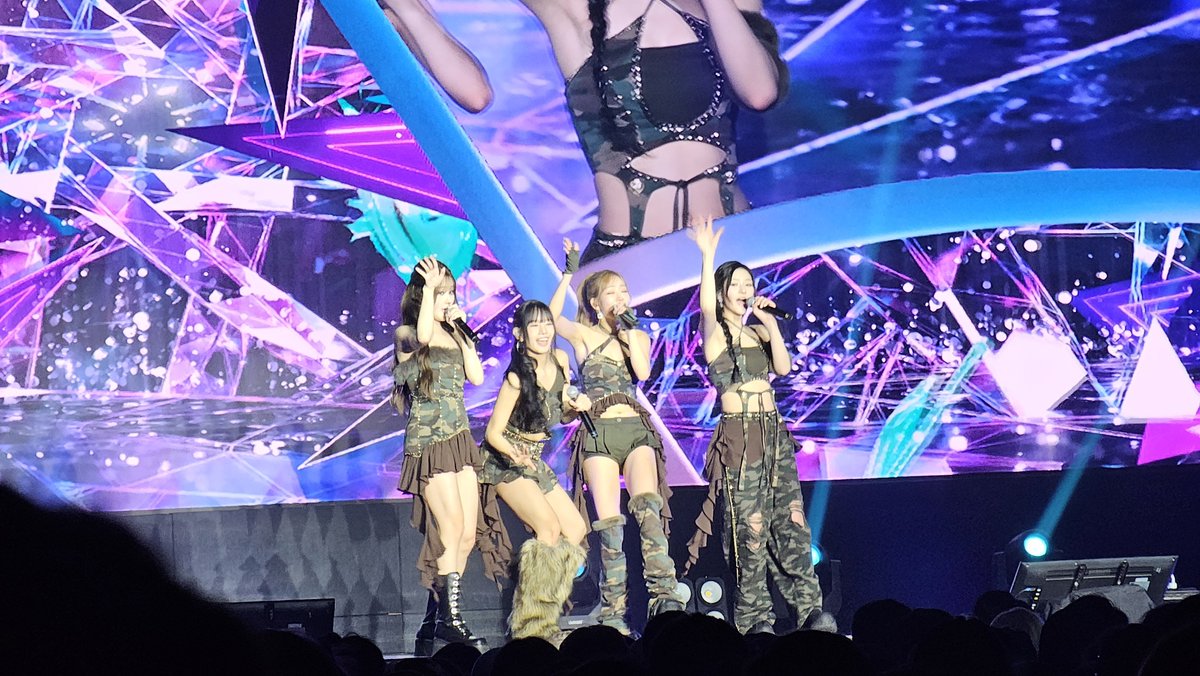 empie88's tweet photo. #KISSOFLIFE in Jakarta 

#KISSROADinJakarta #KissRoad https://t.co/p9W1nI88vn