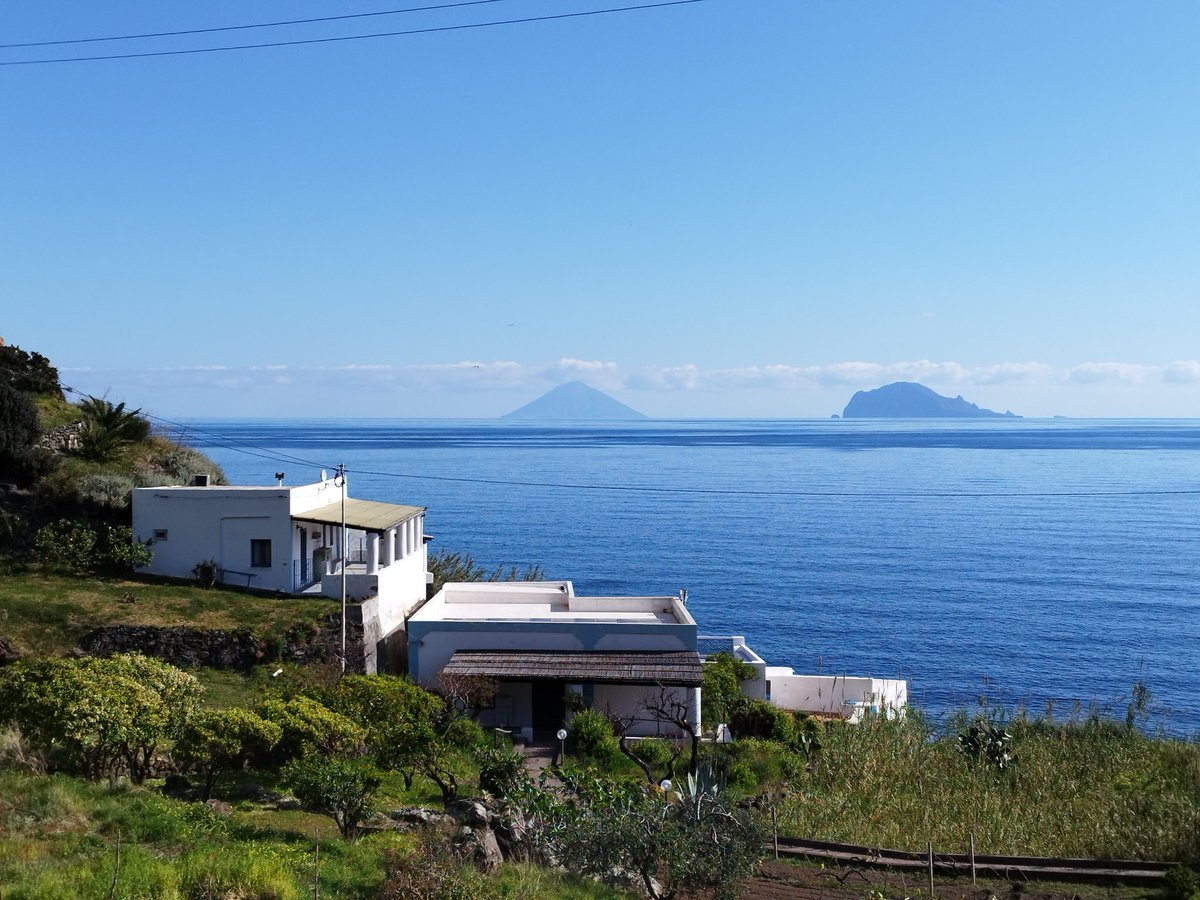 PAngelogitto's tweet photo. A beautiful day on the Island of #Salina, #Aeolian Islands. https://t.co/7ivJ4fpNHA