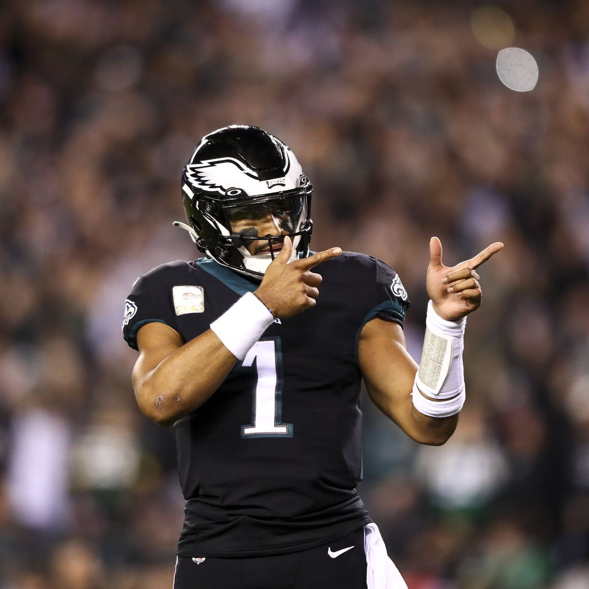 tom stakes tweet media