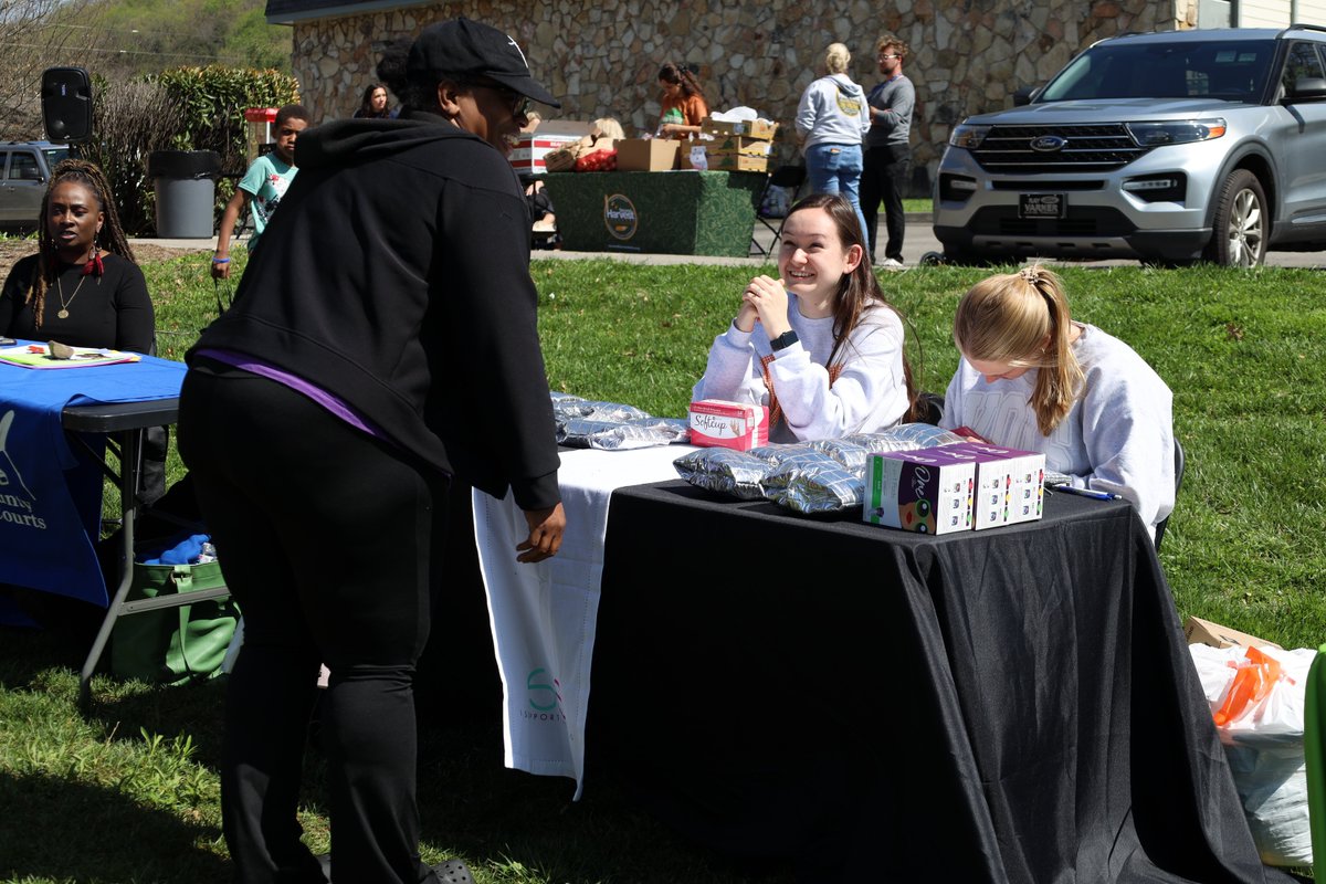 We’re halfway through this year’s KCDC community resource fairs and we're grateful to our partner agencies for their participation. We look forward to the remaining fairs!

#ResourceFairs #Partnerships