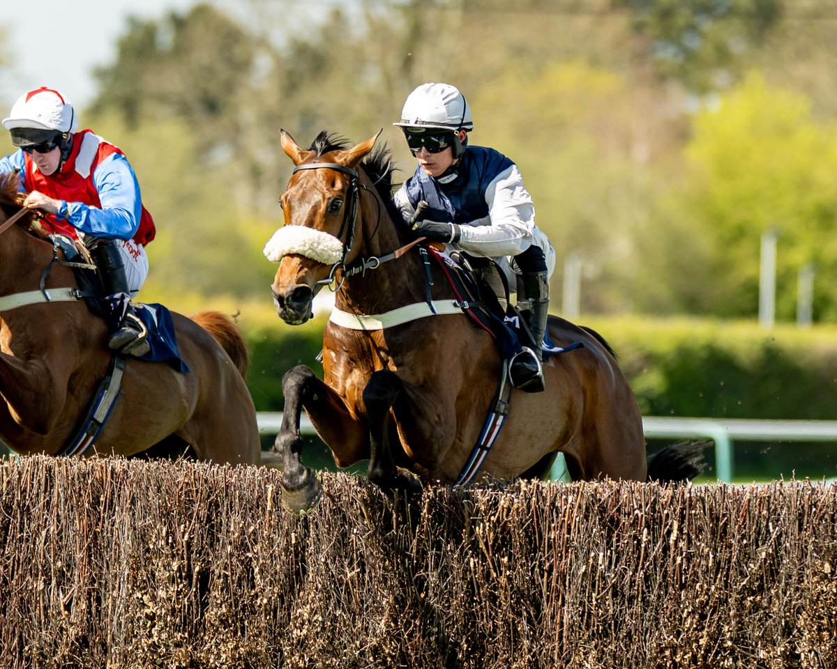 Race 2: The <a href="/betgoodwinuk/">BetGoodwin</a> Online Bookies Handicap Steeple Chase

🥇 Sherborne
🥈Jupiter Des Bordes
🥉Korus

Jockey: <a href="/gingell_freddie/">freddie gingell</a> 
Trainer: <a href="/TizzardRacing/">Joe Tizzard Racing</a> 
Owner: Geoff Kennington and Geoff Nicholas