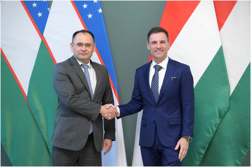 SH__Samadov's tweet photo. 🇺🇿🤝🇭🇺H.E. Ambassador Aybek Shakhadinov had a meeting with H.E. Bence Tuzson, Minister of Justice of Hungary. Both side expressed the strong commitment to intensifying the strategic cooperation between 🇺🇿&amp;🇭🇺 by signing the intergovernmental agreements in civil and criminal law. https://t.co/rqSHv9JnIo