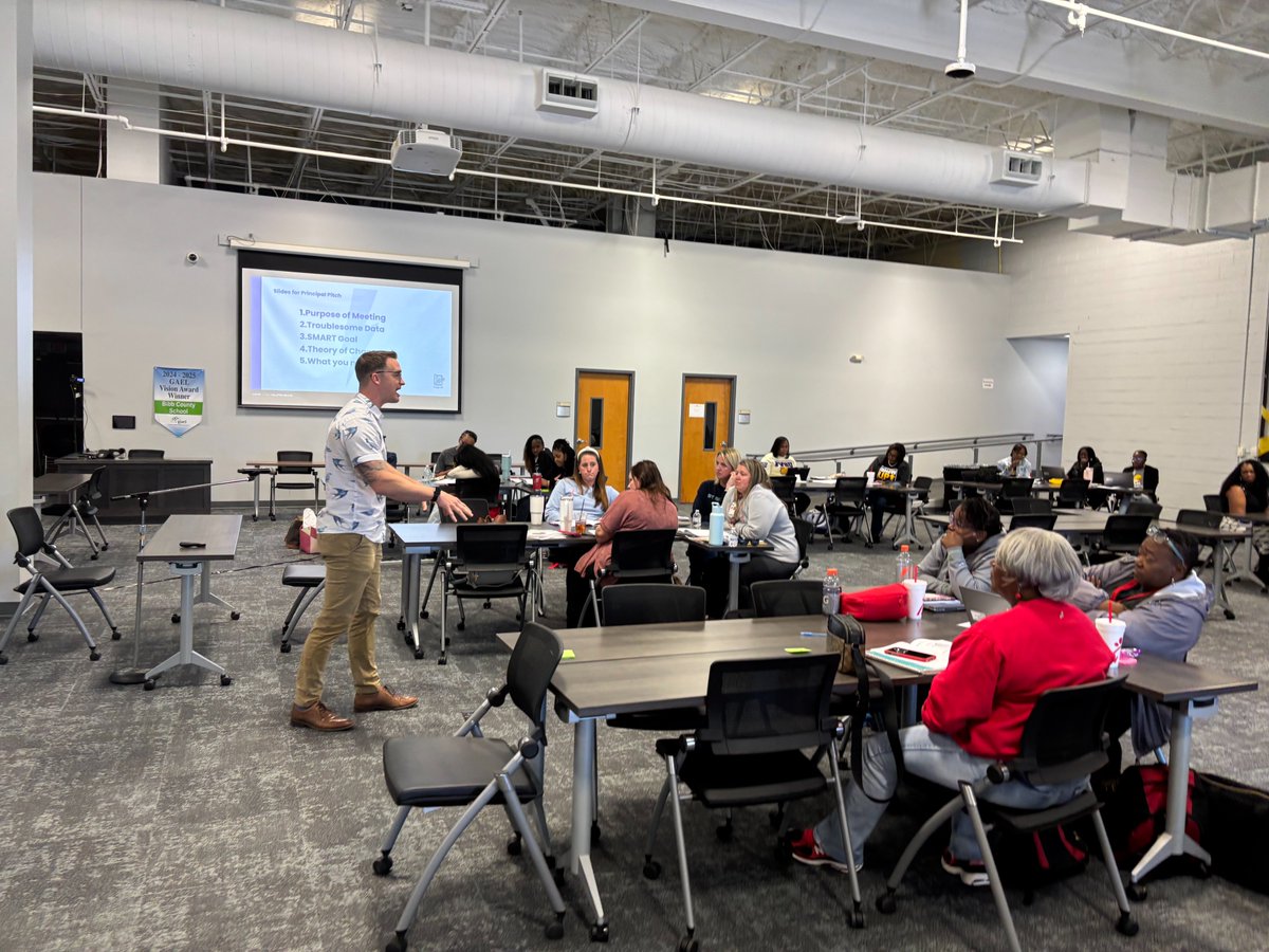 MiddleGaRESA's tweet photo. ๐ชด"Growing the Leader in You" Counselor Impact learning session led by the amazing @jeffreygbecker!
โจ We are proud of these dedicated professionals investing in leadership skills to better serve our students! #GrowingEducators #GrowingStudents https://t.co/xV7OIXNr5a