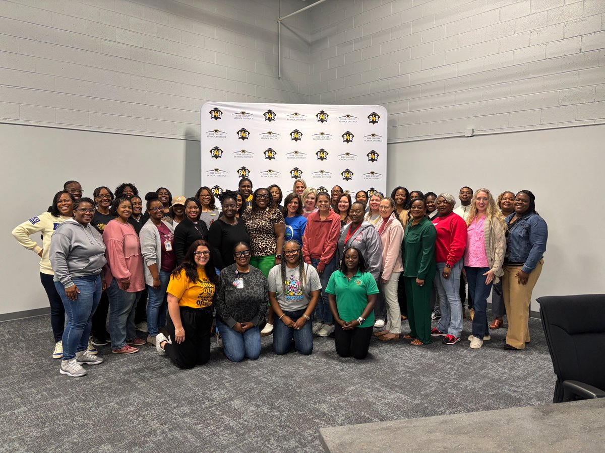 MiddleGaRESA's tweet photo. ๐ชด"Growing the Leader in You" Counselor Impact learning session led by the amazing @jeffreygbecker!
โจ We are proud of these dedicated professionals investing in leadership skills to better serve our students! #GrowingEducators #GrowingStudents https://t.co/xV7OIXNr5a