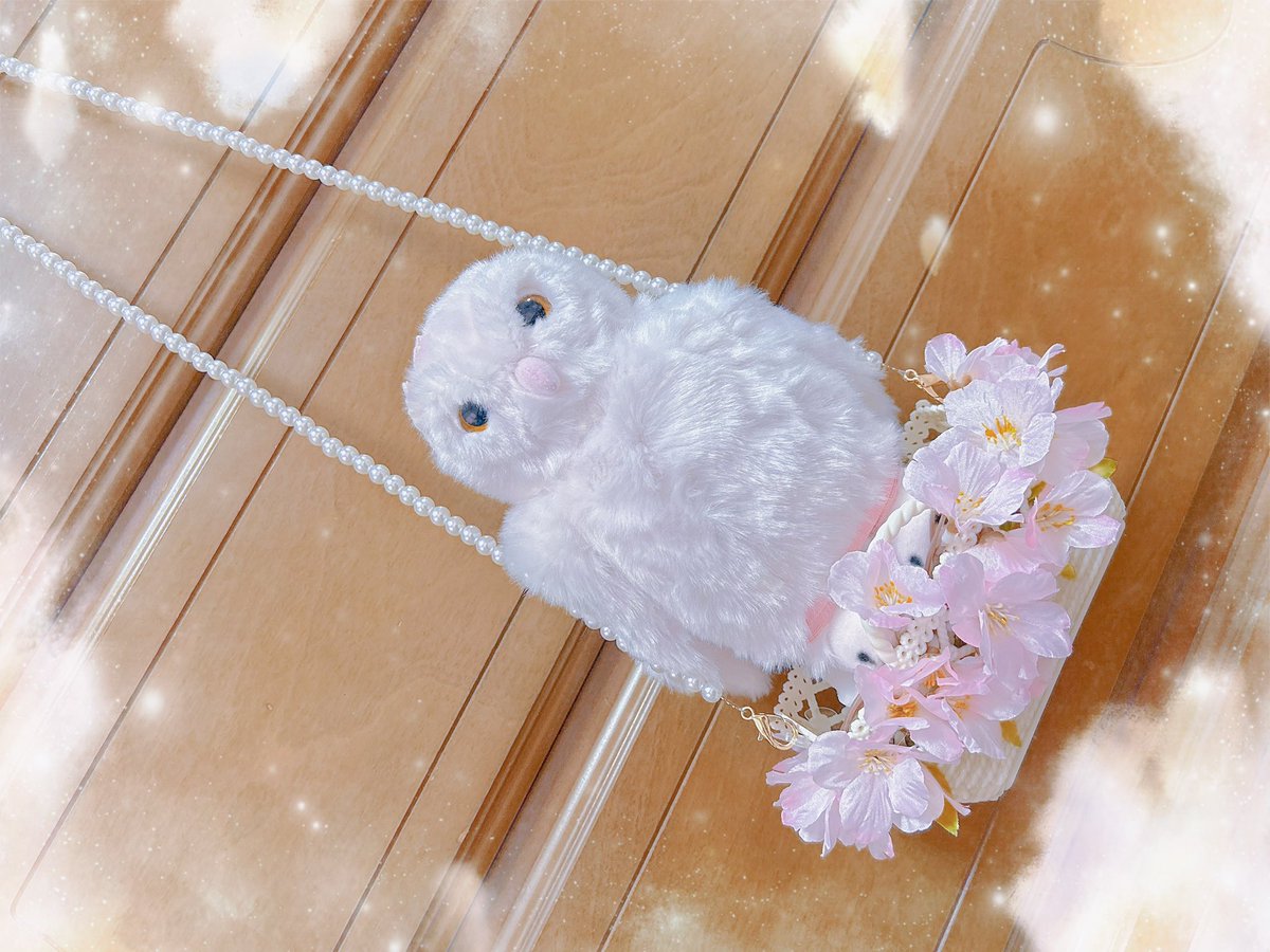 m0x0hr's tweet photo. ここにこれがあるじゃろ?
( ˘ω˘ )
⊃🧺⊂
これをこうして…
( ˘ω˘ )
≡⊃⛓️⊂≡
こうじゃ
(*'ω'*)
⊃✨🌸🦉桜フクロウの巣🦉🌸✨⊂
←ポタツアさん桜フクロウちゃんを斜めがけして撮影できるカゴを作ってみた模様
#customiul https://t.co/20VMwlgdoy