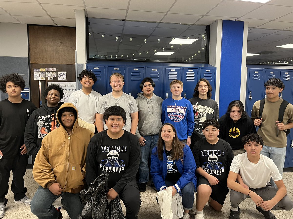 leonel cobos (@leocobos254) on Twitter photo Congratulations to our counselor Mrs.Medrano on behalf of the O-line group for winning the award for teacher appreciation. <a href="/TempleFB254/">Temple Football</a> <a href="/CoachPresident/">Chad President</a> #WinTheDay #RepresentTheT Congratulations to our counselor Mrs.Medrano on behalf of the O-line group for winning the award for teacher appreciation. <a href="/TempleFB254/">Temple Football</a> <a href="/CoachPresident/">Chad President</a> #WinTheDay #RepresentTheT