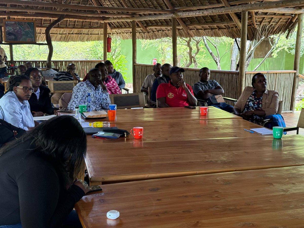 ChyuluRedd's tweet photo. We hosted conservancy reps for a 4-day exchange on land-based carbon projects organized by @KWCAKenya. Insights from @ChyuluRedd  @WildlifeWorks  will guide new projects. 
@NRT_Kenya @athikapiti  @ttwca @EATrust @mmwca @ramatkenya  @MConservancies @MaasaiWild  
#CarbonProjects https://t.co/KvV6PSVkVK