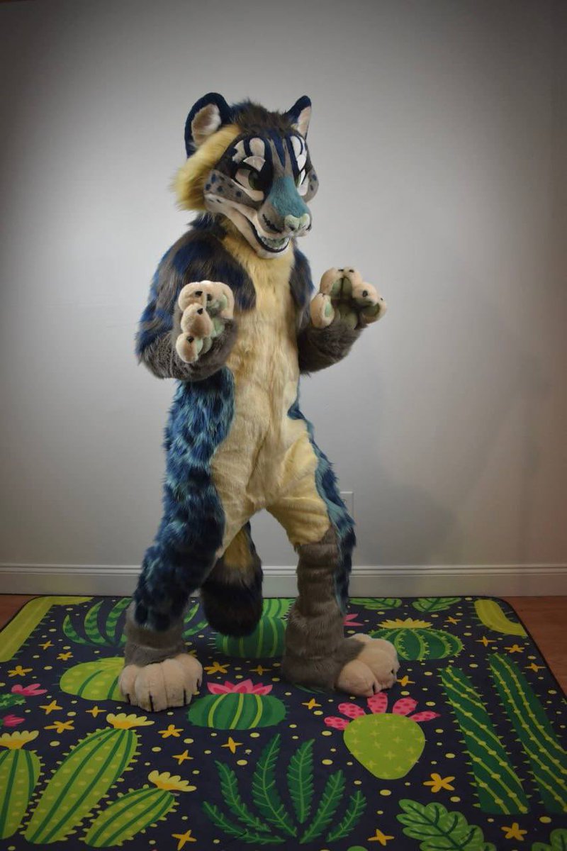 TwistedLeopard's tweet image. It’s cloud! 🐾 ☁️