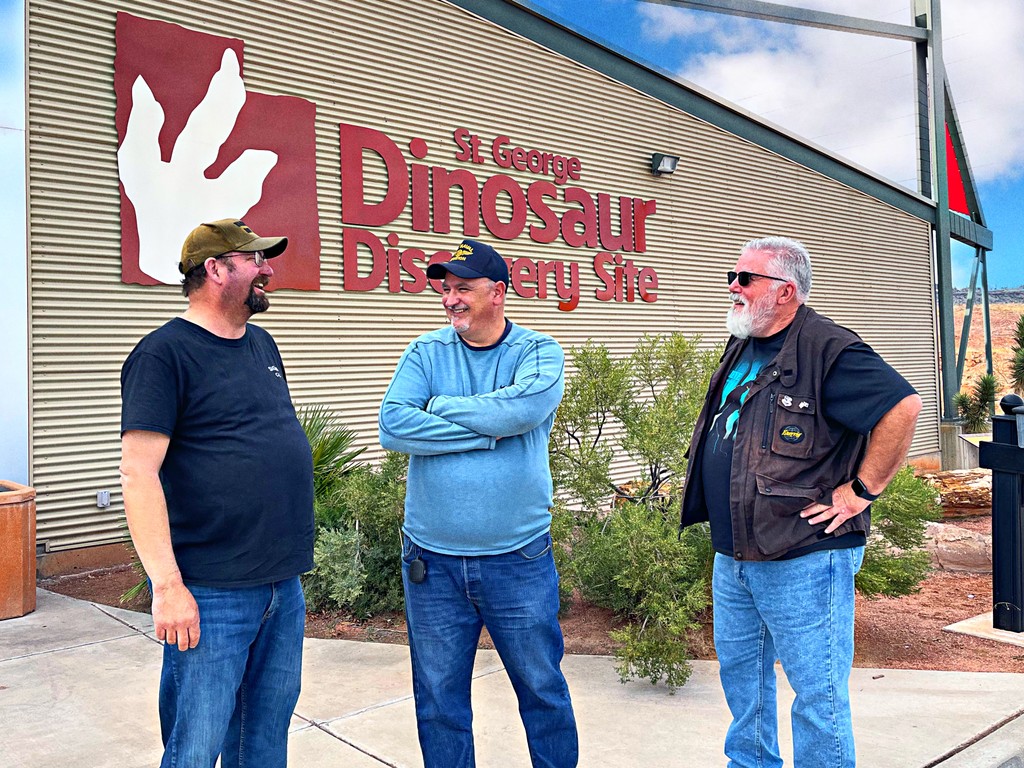 amlandtv's tweet photo. As a child, who wasn't captivated by dinosaurs? Even now, they continue to intrigue us as adults. The St George Dinosaur Discovery Center offers an incredible opportunity to view fossilized dinosaur tracks up close. https://t.co/YtFQ3b8FTC