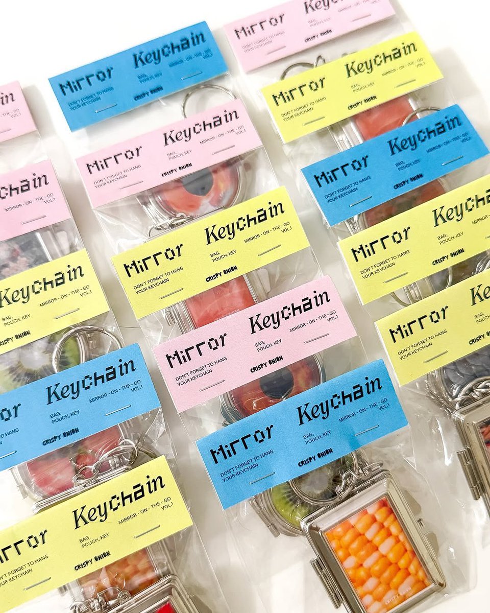 c0quetteuu's tweet image. cute stuff i found on shopeee checkkkk ! 🍅🥬🐇🌟