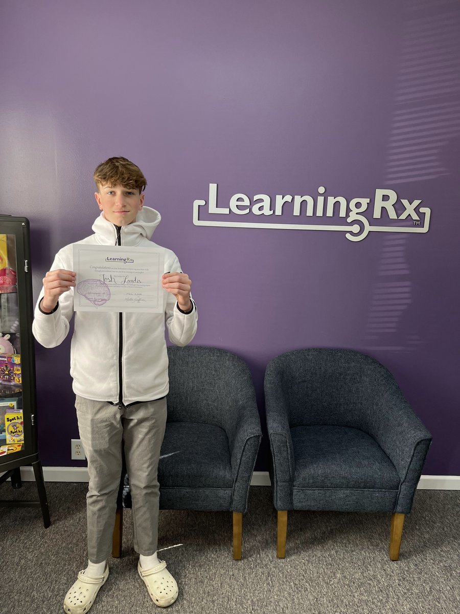 LearningRxVA07's tweet image. We&apos;re celebrating with another amazing grad! 🎓🎉🧠

Your hard work paid off, and we can&apos;t wait to see where your new skills &amp;amp; confidence take you! 🚀

#MyLearningRxStory #LearningRx #braintraining #tutoring #HarrisonburgVA #StauntonVA #ShenandoahValley