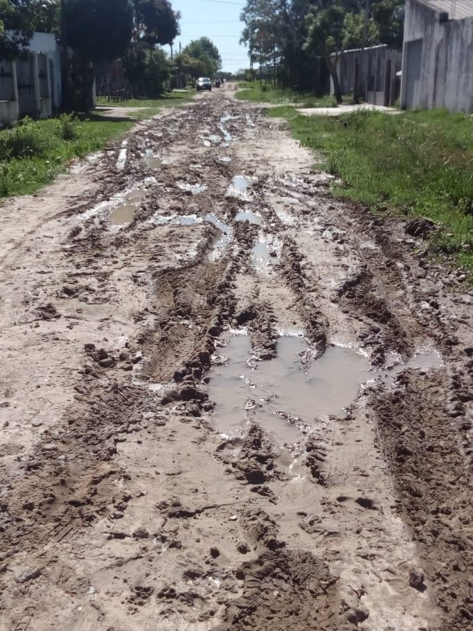UlisesDavid__'s tweet photo. Sabes que la piba va a estar re linda cuando caes a su barrio y es así: https://t.co/ZtKqKOx59O
