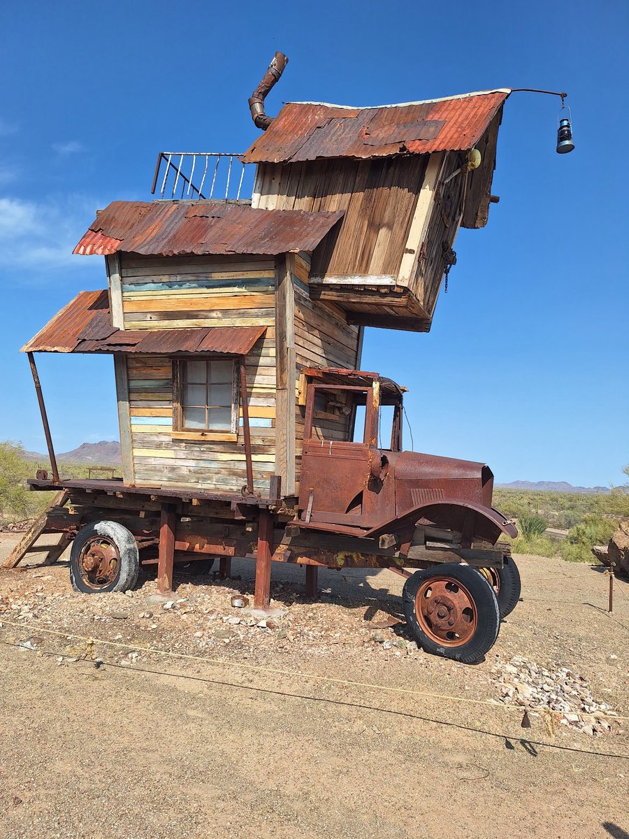 BigSkyBots's tweet photo. My buddy Charlie just got a new camper just in time for camping season. https://t.co/xalA4YdIln